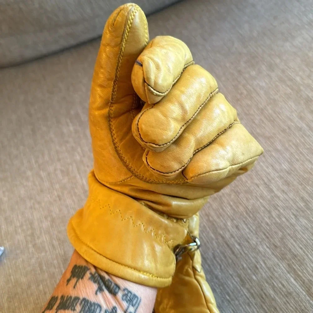 Super cool winter yellow real leather gloves
